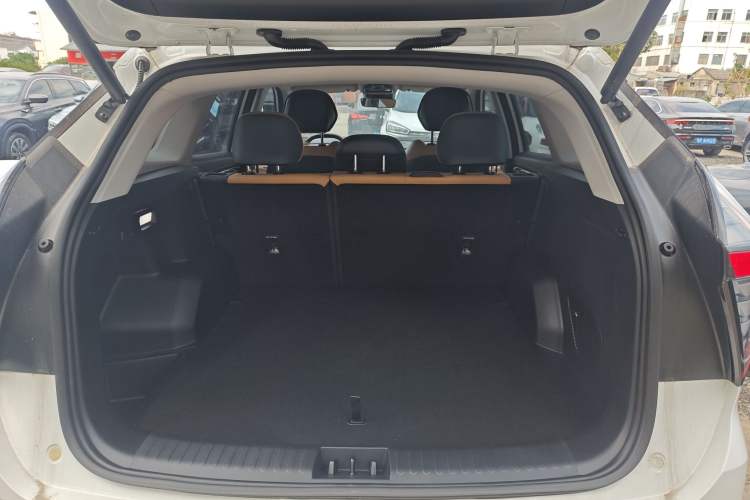 Used Geely Auto FX11 2023 2.0TD DCT Prestige Edition
