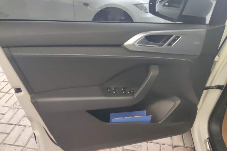 Used Volkswagen Tharu New Energy 2021 Panoramic Deluxe Edition
