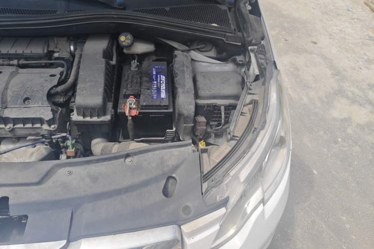 Used Peugeot 2008 2014 1.6L Automatic Fashion Edition
