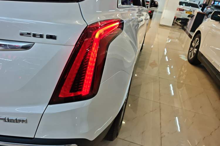 Used Cadillac XT5 2021 28T Luxury Version
