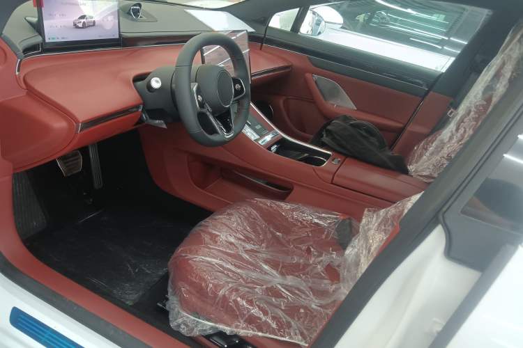 Used Hima Luxeed S7 2024 Pro Model
