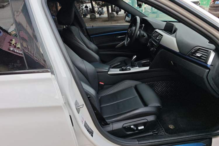 Used BMW 3 Series 2018 320i M Sport Package
