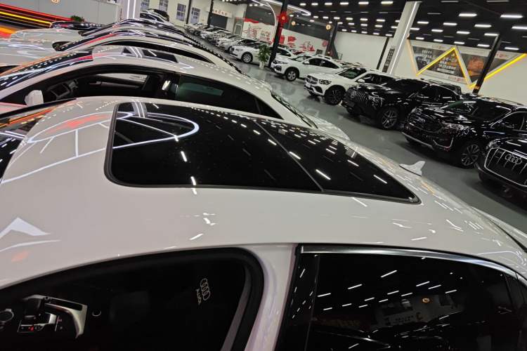 Used Audi A4L 2019 40 TFSI Fashion Edition China VI Emission Standard
