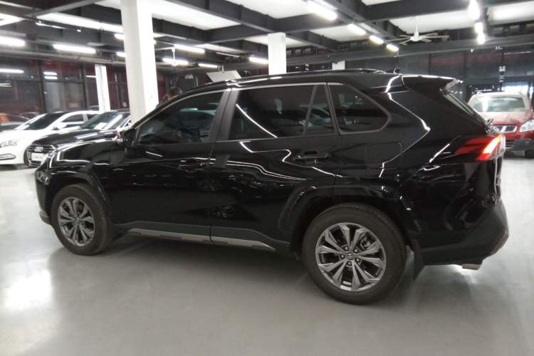Used Toyota RAV4 2024 2.0L CVT Two-Wheel Drive Fashion Plus Edition