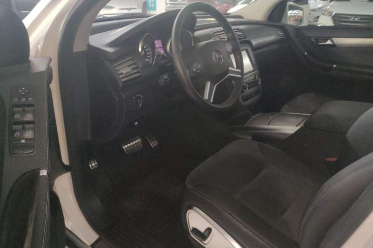 Used Mercedes-Benz R-Class 2014 R 320 4MATIC Business Model