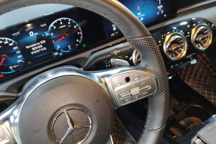 Used Mercedes-Benz A-Class 2021 A 200 L Sport Sedan Fashion Model