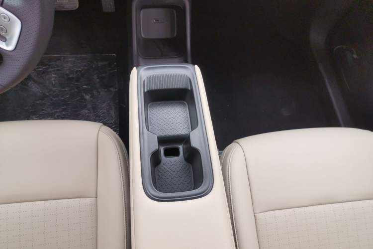 Used Wuling Bingo PLUS 2024 401 km Range 5-Seater Version