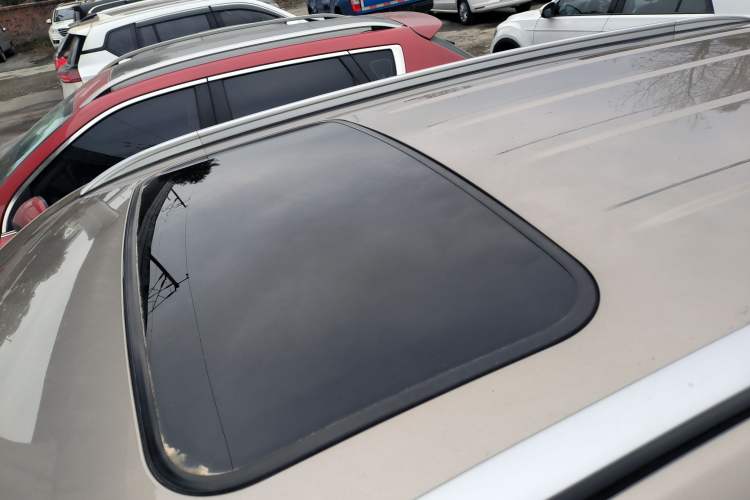 Used Changan CS75 2016 1.5T Manual FENGSHANG Model
