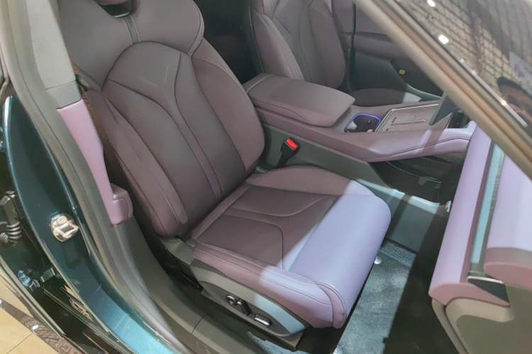 Used XPeng P7 2025 Model—702 Long Range Ultra
