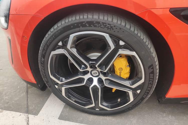 Used  SU7 2024 Four-Wheel Drive Ultra-Long Range Advanced Intelligent Driving Max Edition
