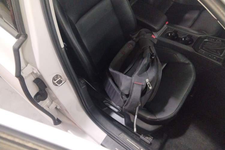 Used Volkswagen Lamando 2019 230TSI DSG Fashion Edition China VI
