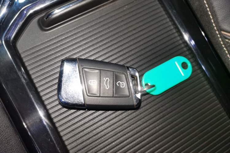 Used Volkswagen Passat 2020 330TSI Elite Edition China VI
