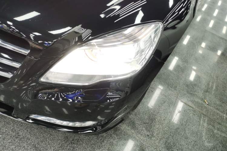 Used Mercedes-Benz R-Class 2014 R 320 4MATIC Business Model