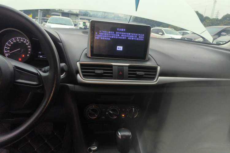 Used Mazda Mazda 3 Axela 2017 Sedan 1.5L Automatic Comfort Model Emission Standard China V
