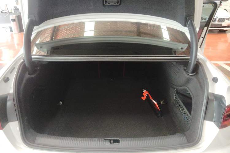 Used Audi A4L 2019 40 TFSI Ambition China VI
