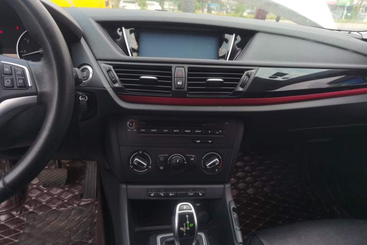 Used BMW X1 2015 sDrive18i Fashion Upgrade Edition