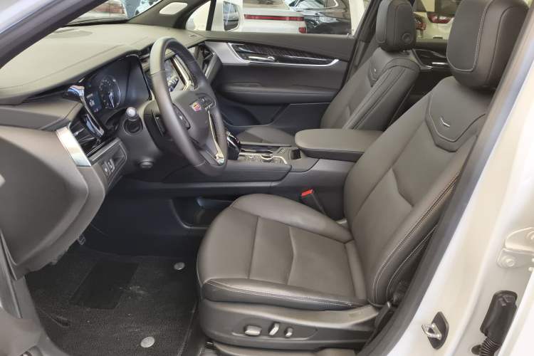 Used Cadillac XT6 2022 2.0T Six-Seater Four-Wheel Drive Luxury Version