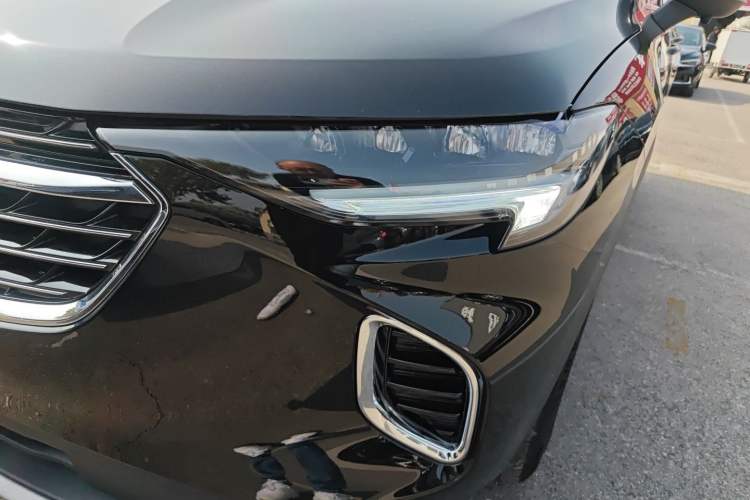 Used Buick Envision 2022 Facelift Encore S 652T Two-Wheel-Drive Luxury Model
