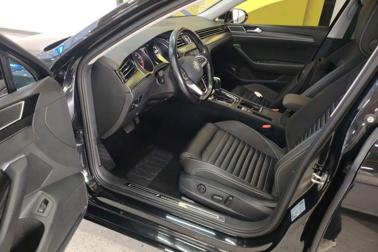 Used Volkswagen Magotan 2020 330TSI DSG Leading Model
