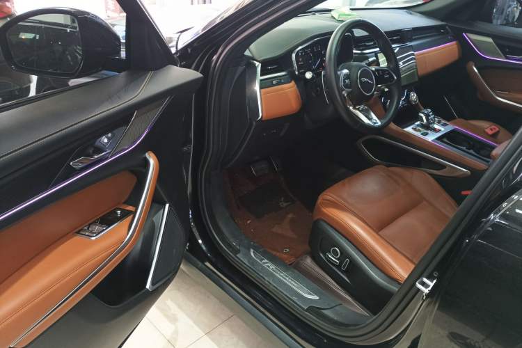 Used Jaguar F-PACE 2022 P250 R-Dynamic BLACK