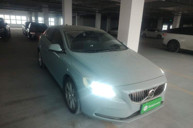 Used Volvo V40 2017 T3 Zhiya Edition