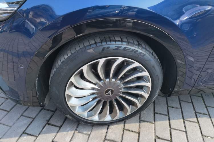 Used VOYAH FREE 2022 Four-Wheel Drive Ultra-Long Range Pure Electric Version
