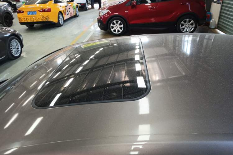 Used Volkswagen Magotan 2015 1.8TSI Advanced Model
