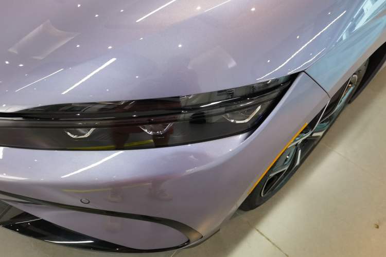 Used BYD Han 2024 EV Glory Edition 715KM Front-Wheel-Drive Flagship Model
