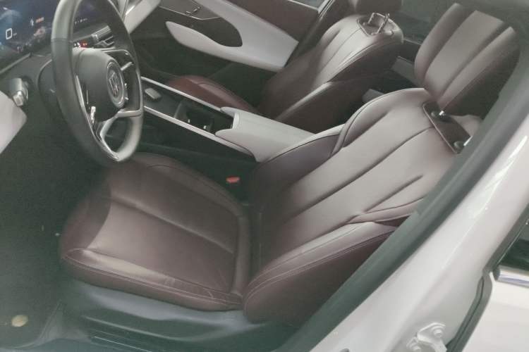 Used Buick LaCrosse 2023 28T Prestige Edition
