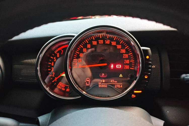 Used  MINI 2014 1.5T COOPER Fun
