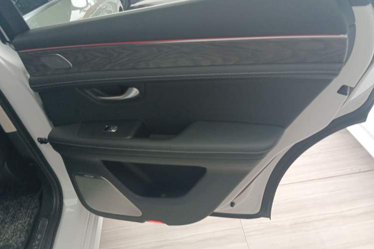 Used Hima AITO M5 2022 Extended-Range Four-Wheel Drive Performance Version
