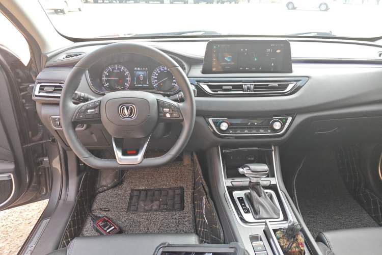 Used Changan Ruicheng CC 2022 Blue Whale Edition 1.5T DCT Luxury Model
