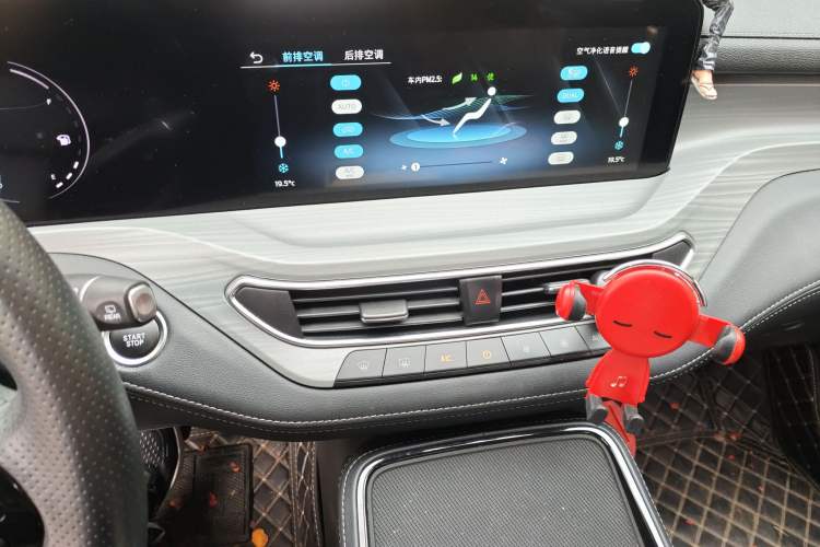 Used Ford Equator 2023 EcoBoost 225 Platinum Edition 7-Seater (2/2/3)