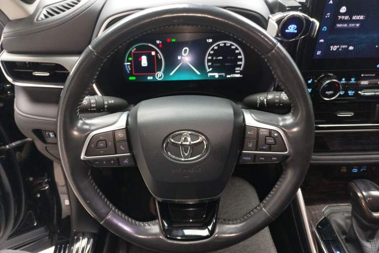 Used Toyota Highlander 2022 Dual-Engine 2.5L Four-Wheel Drive Supreme Edition 7-Seater