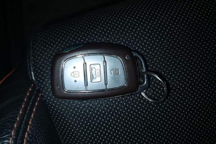 Used Hyundai Sonata 2015 1.6T GLX Advanced Model
