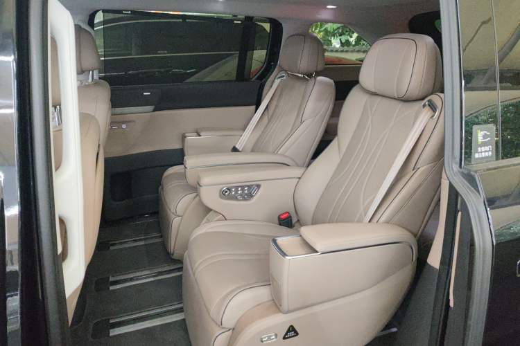 Used XPeng X9 2025 650 Long-Range Max