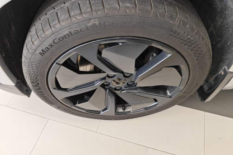 Used Nio ES8 2020 580 km Signature Edition 7-Seater Version