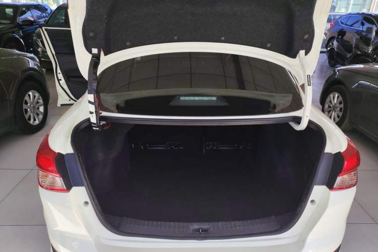 Used Nissan Lannia 2021 1.6L CVT Cool Edition
