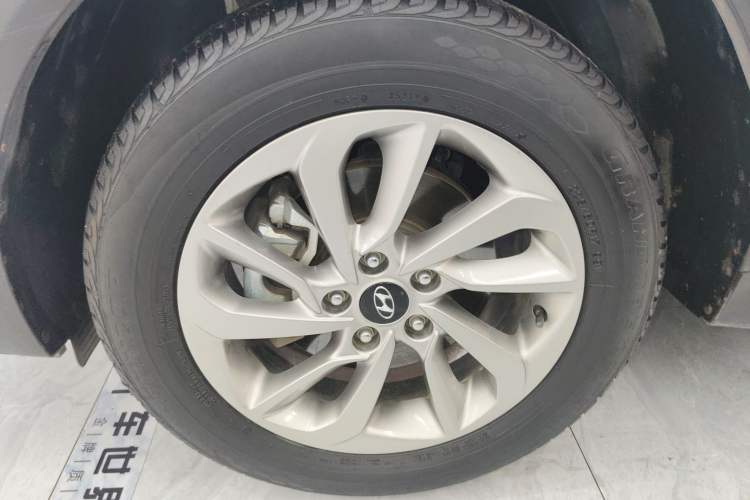 Used Hyundai Tucson 2015 1.6T Dual-Clutch Two-Wheel-Drive Smart Model
