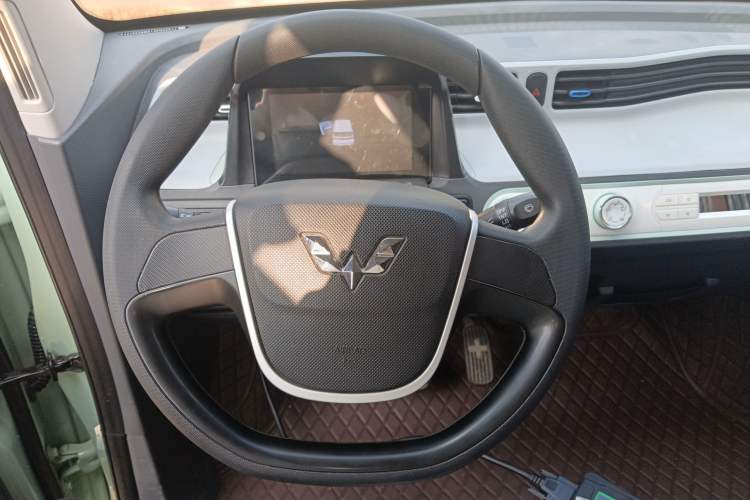 Used Wuling Hongguang MINIEV 2021 Macaron Premium Model – Lithium-NMC