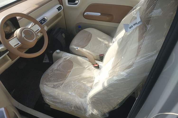 Used Wuling Hongguang MINIEV 2024 3rd Generation 215km Youth Edition