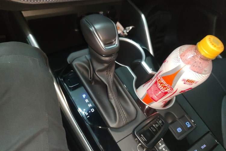 Used Toyota Highlander 2022 Dual-Engine 2.5L Four-Wheel Drive Prestige Version 7 Seats