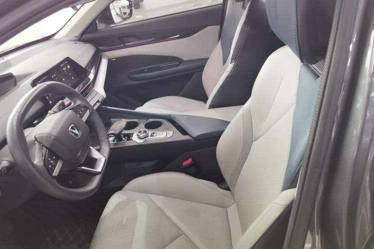 Used Changan UNI-V iDD 2023 ZhiDian iDD 1.5T 113km ZhiKu Model
