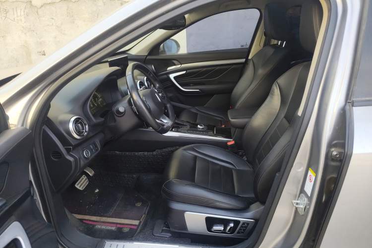 Used Wey VV7 2017 2.0T Flagship Model
