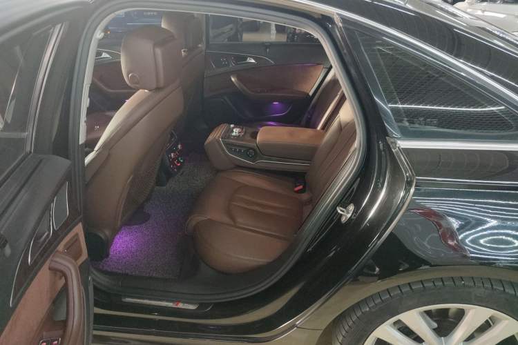 Used Audi A6L 2018 30th Anniversary Edition 45 TFSI quattro Luxury Model
