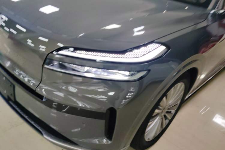 Used ONVO Luxeed L90 2025 Model—Ultra Six-Seater Version