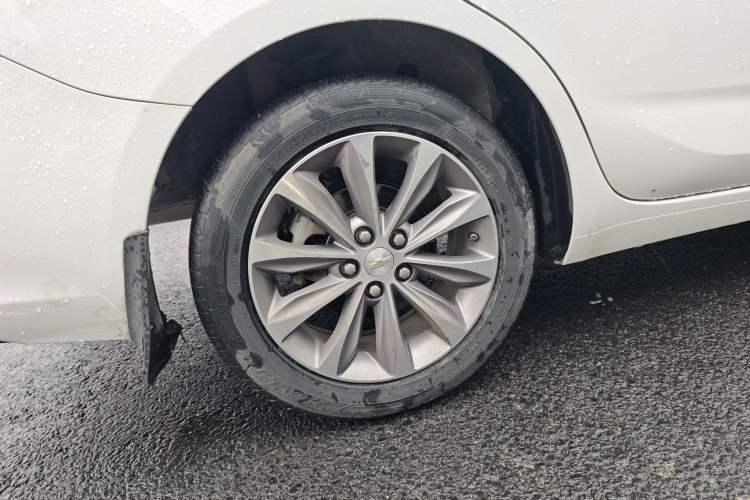 Used Chevrolet Monza 2022 320 Automatic Enjoyment Sunroof Version
