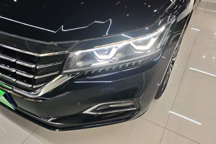 Used Volkswagen Passat 2020 330TSI Luxury Edition China VI