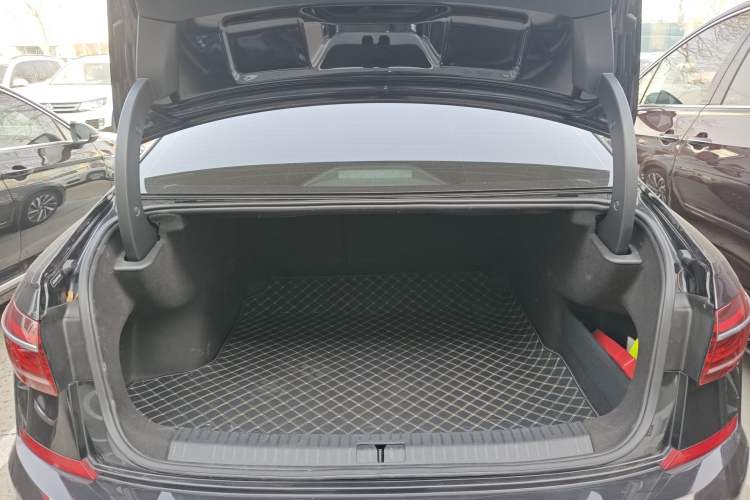 Used Volkswagen Passat 2023 Revised 380TSI Luxury Edition