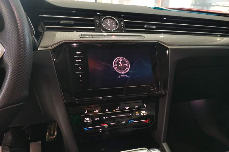 Used Volkswagen Magotan 2023 2 Million Units Limited Edition 330TSI DSG Leading Version
